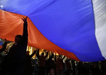 Rusia anuncia alto el fuego y apertura de dos corredores humanitarios