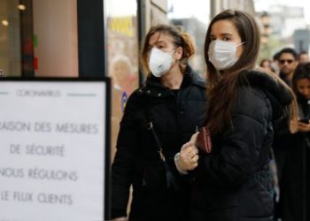 Francia eliminará la obligatoriedad mascarilla y el certificado COVID