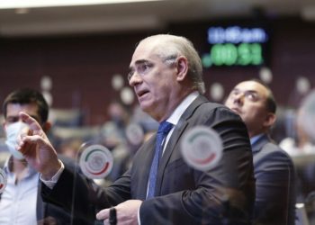 Denuncia Julen Rementeria que AIFA es una obra que costó más cara de lo estimado