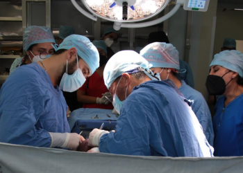 Especialistas del IMSS reconstruyen labio hendido a bebés mediante cirugía intraparto