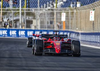 Leclerc, por delante de Verstappen y Sainz en el segundo libre de Yeda