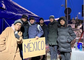 Llegó a Rumanía autobús con connacionales, entre ellos la Embajadora Olga García