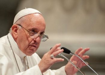 El papa Francisco pide que se detenga la guerra