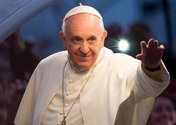 Papa Francisco dona material médico para que sea enviado a Ucrania