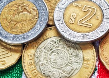 BMV y peso abren con ganancias, esperan anuncio de la FED