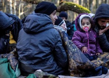 Medio millón de refugiados en Polonia necesitan atención de salud mental, asegura la OMS