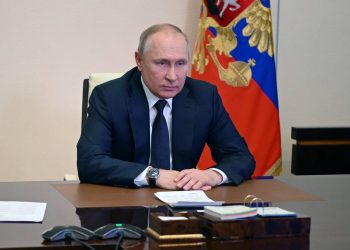 Putin suspenderá los contratos de gas si países no pagan en rublos