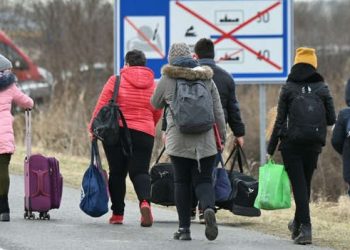 Se eleva a 874,000 el número de refugiados que han huido de Ucrania