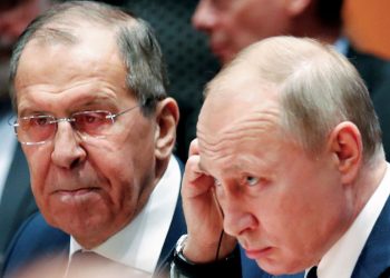 Ministro ruso asegura que Putin está dispuesto a reunirse con Zelenski