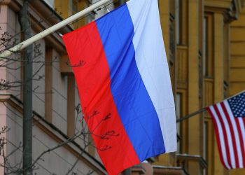 Hay que reconocer que se vive una guerra cultural entre Rusia y Oriente: Henaro