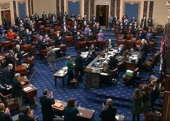 El Senado de EU revive una ley para reducir el precio de la insulina