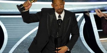 Oscars condenan lo ocurrido con Will Smith y Chris Rock y evalúan una sanción