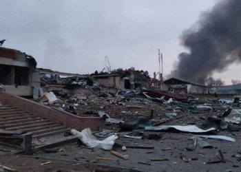 Ataque ruso contra base militar en Ucrania deja 35 muertos