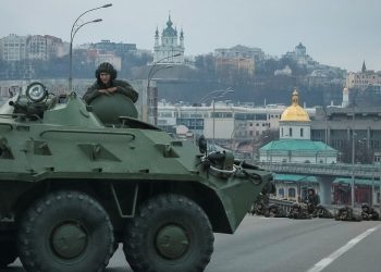 Rusia avisa de ataques sobre Kiev y pide a ciudadanos que abandonen sus hogares