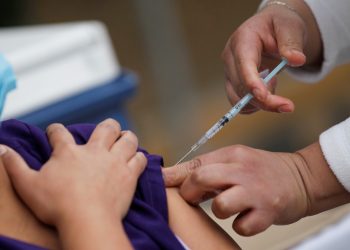 Aplicaran tercera dosis de vacuna contra COVID 19 a adultos de 18 a 29 años en 10 municipios del EDOMEX