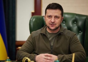 Zelenski descarta reconocer la independencia del Donbás