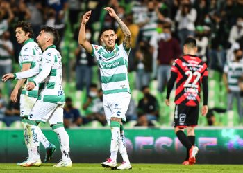Santos golea 4-0 a Xolos en el cierre de la fecha 10