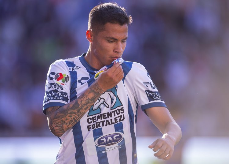 Roberto de la Rosa celebrates his goal 2-0 of Pachuca during the game Pachuca vs Monterrey, corresponding to day 16 of the Torneo Clausura Grita Mexico C22 of Liga BBVA MX, at Hidalgo Stadium, on April 23, 2022.



Roberto de la Rosa celebra su gol 2-0 de Pachuca durante el partido Pachuca vs Monterrey, correspondiente a la jornada 16 del Torneo Clausura Grita Mexico C22 de la Liga BBVA MX, en el Estadio Hidalgo, el 23 de Abril de 2022.