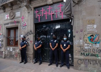 CNDH recupera su sede ocupada tras 19 meses