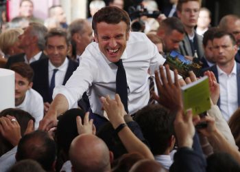 Los últimos sondeos auguran la victoria de Macron con entre 6 y 14 puntos