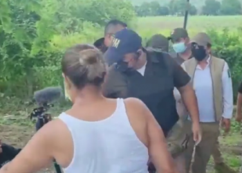 Separa INM de sus funciones al agente que agredió a un periodista en Chiapas