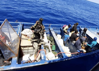 La Secretaría de Marina-Armada de México asegura aproximadamente mil 220 kg de cocaína