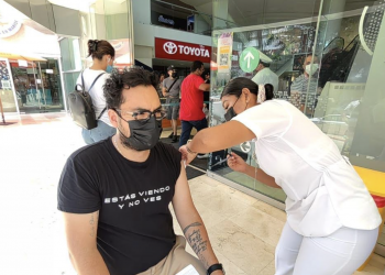 Participa IMSS a nivel nacional en campaña intensiva de vacunación contra el COVID-19