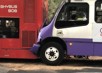 Fiscalía abre carpeta de investigación tras choque de autobuses que dejó 89 lesionados en Reforma