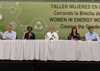 La participación de las mujeres en el sector energético es un polo de desarrollo para el crecimiento económico: CCE