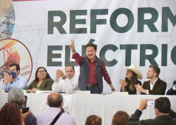 Morena quiere que bajen las tarifas y tengamos energías limpias: Mier