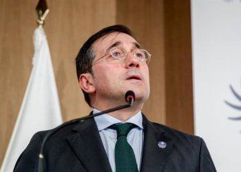 España expulsa a 25 diplomáticos rusos por considerarlos “una amenaza”