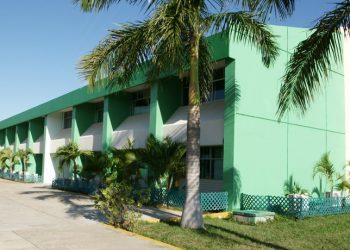Pese a todo y contra todo, egresan 150 estudiantes de la Universidad Tecnológica del Usumacinta