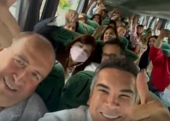 Diputados del PRI y PRD regresan a San Lázaro a hacer pijamada por la Reforma Eléctrica