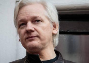 Juez remite al Gobierno la orden de extradición de Assange para ser firmada