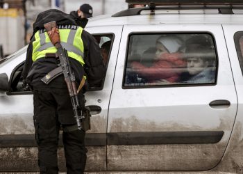 Ucrania denuncia que rusos reclutan a la fuerza a civiles en Mariúpol