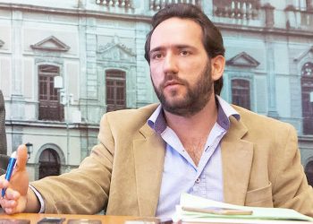 La vacuna más conveniente para niños es Pfizer: Comas