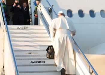 El papa no descarta ir a Kiev y habla del riesgo de una guerra fría ampliada