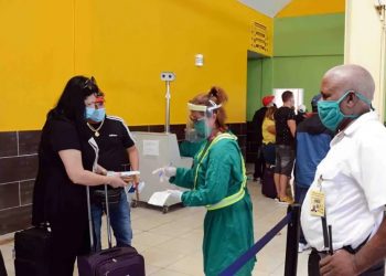 Cuba eliminará el requisito de PCR o certificado de vacunación a viajeros