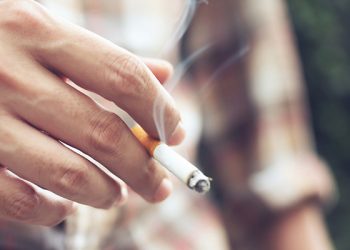 Expertos advierten que México no cumplirá su meta de reducir el número de personas fumadoras