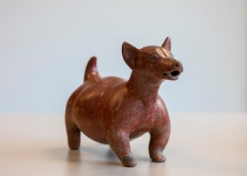 Restituyen a México piezas arqueológicas prehispánicas que se subastarían en Bélgica: SRE