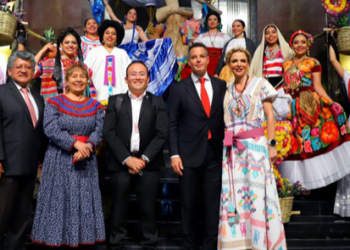 Regresa de manera presencial La Guelaguetza: Alejandro Murat