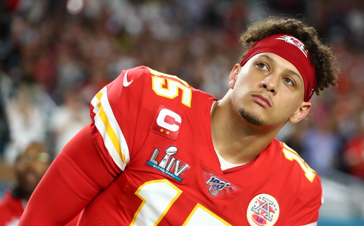 Patrick Mahomes jugará contra los Cincinnati Bengals pese a lesión