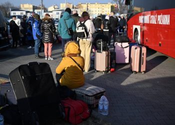 ACNUR: Refugiados ucranianos aumentan a 4.17 millones