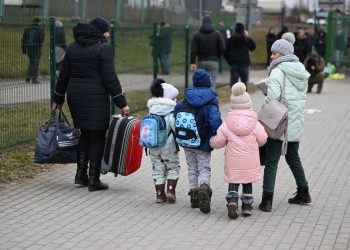 ACNUR: Los refugiados ucranianos superan los 5 millones
