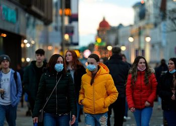 Reino Unido detecta más de 700 casos de la subvariante ómicron XE