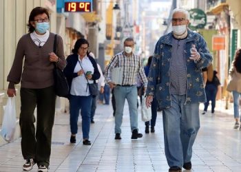 Anticuerpos podrían predecir la evolución del COVID en los no vacunados