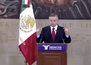 “No soy niñera de nadie” afirma Arturo Zaldívar al defender la votación que avaló la Ley de la Industria Eléctrica