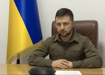 Zelenski pide al Parlamento surcoreano el envío de armamento a Ucrania