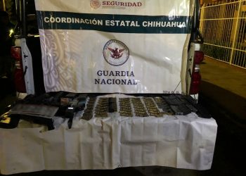En Chihuahua, GN decomisa fusiles con mira telescópica, cartuchos útiles y cargadores