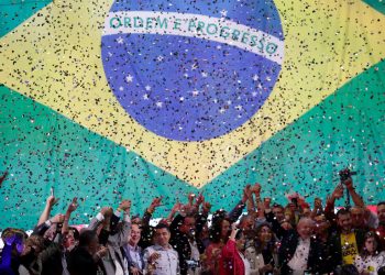 Lula lanza su candidatura para las elecciones presidenciales de Brasil